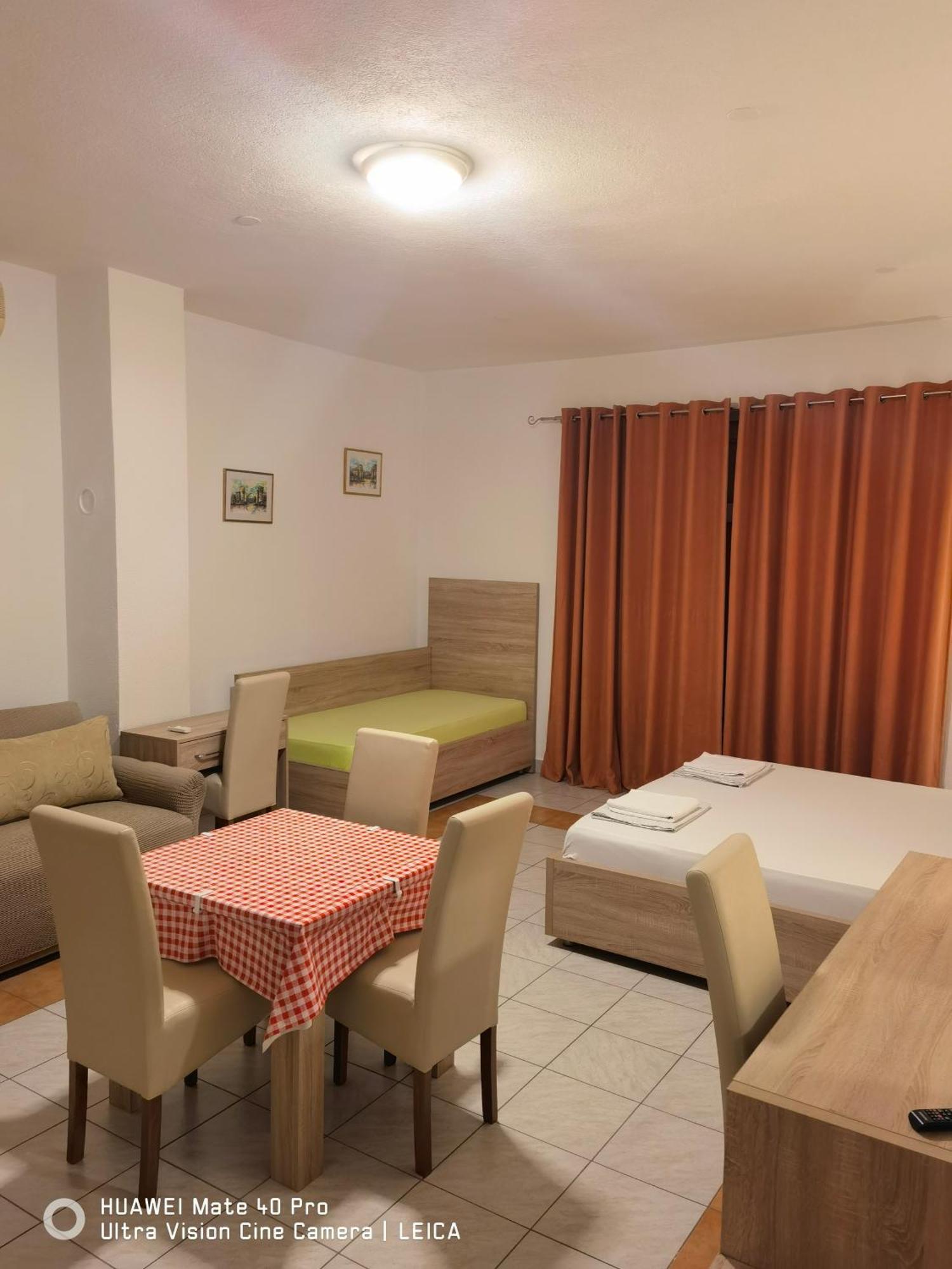 מוסטר Lovely Home City Center מראה חיצוני תמונה