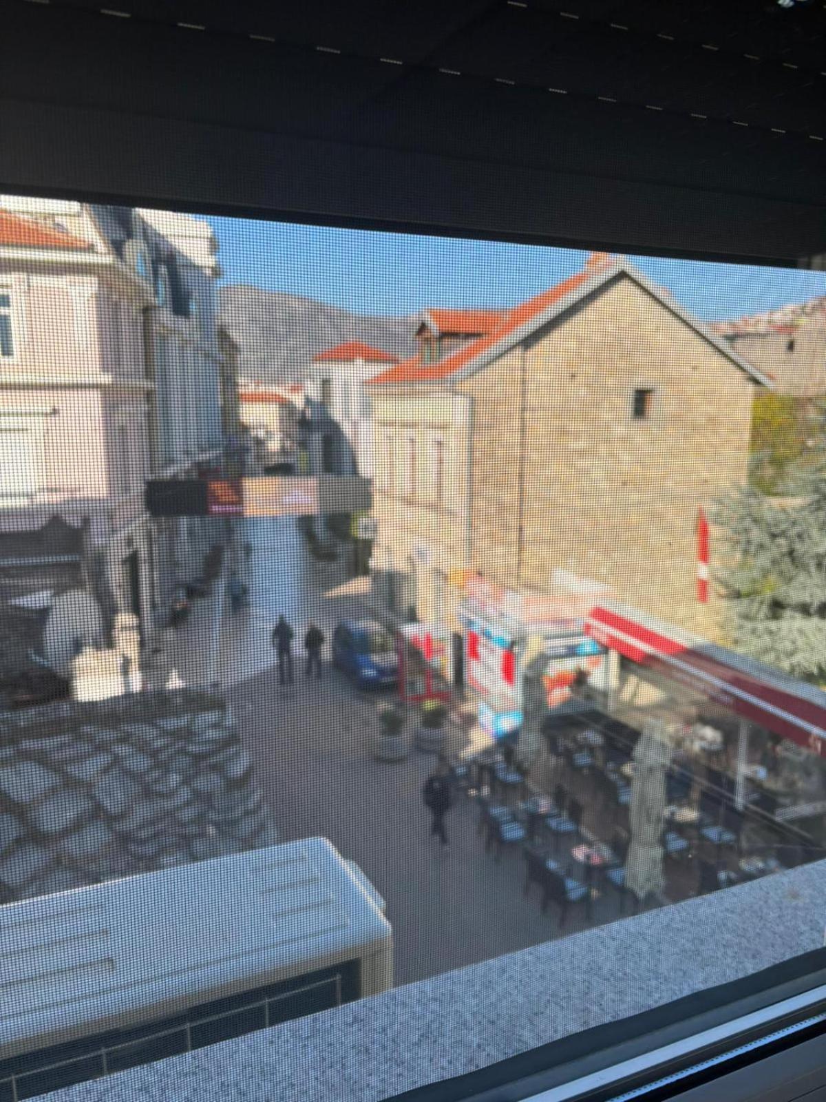 מוסטר Lovely Home City Center מראה חיצוני תמונה
